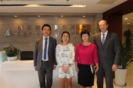 未标r5u8r5-1 拷贝.jpg